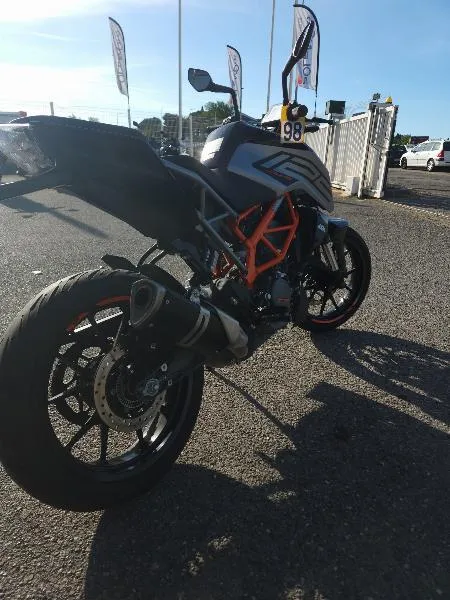 125 DUKE