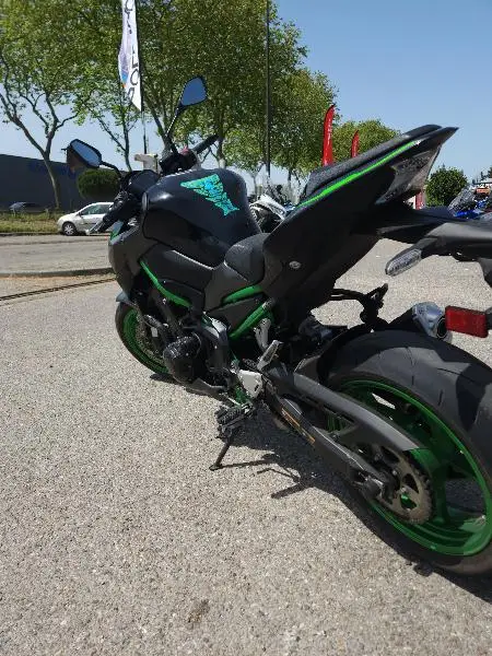 Z 900