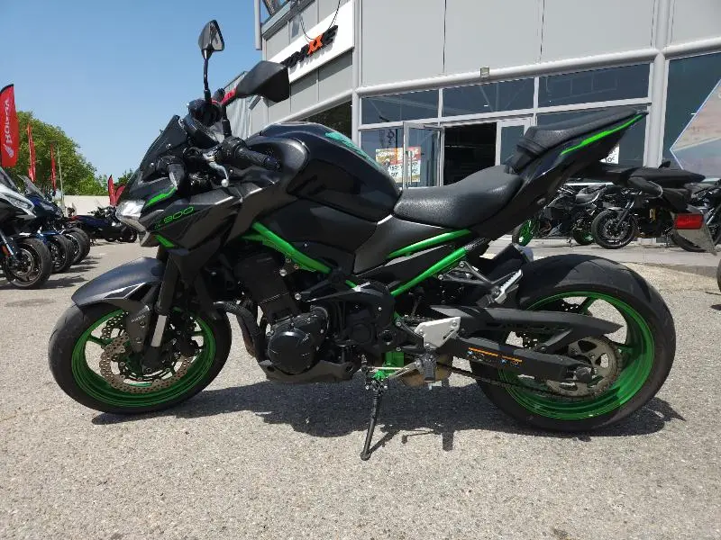 Z 900