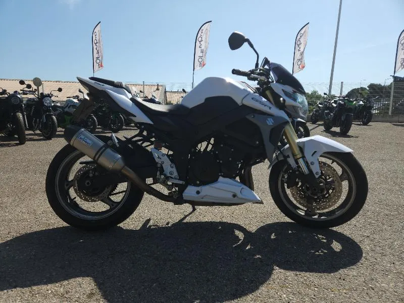 GSR 750