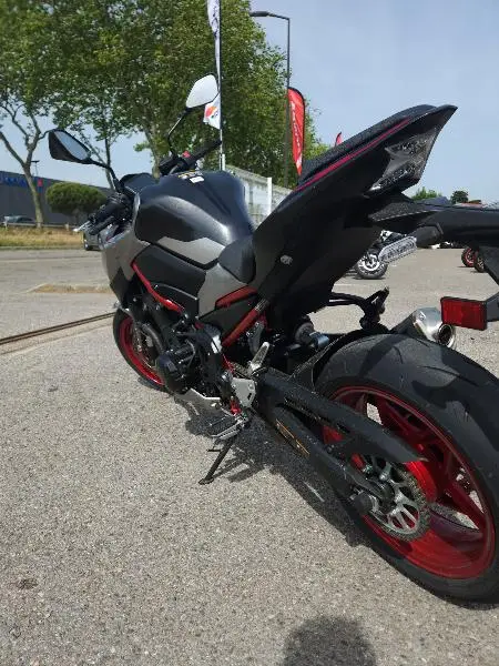 Z 900