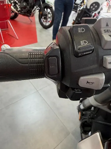 CB 1000 R