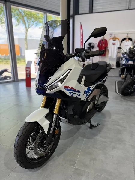 XADV