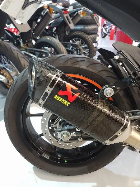 390 DUKE