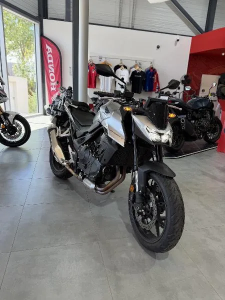 CB 750 HORNET