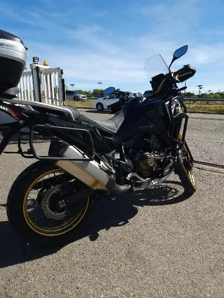 CRF 1100 L AFRICA TWIN  ADVENTURE SPORTS DCT