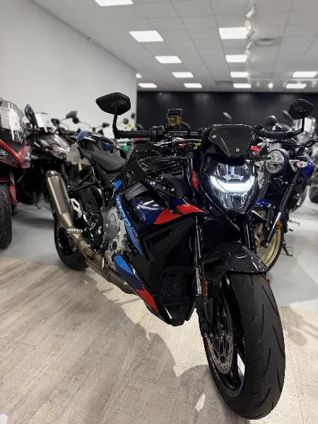 M 1000R 2023