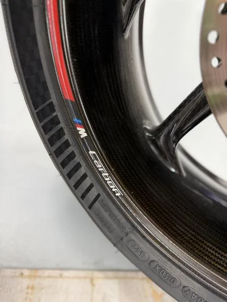 M 1000R