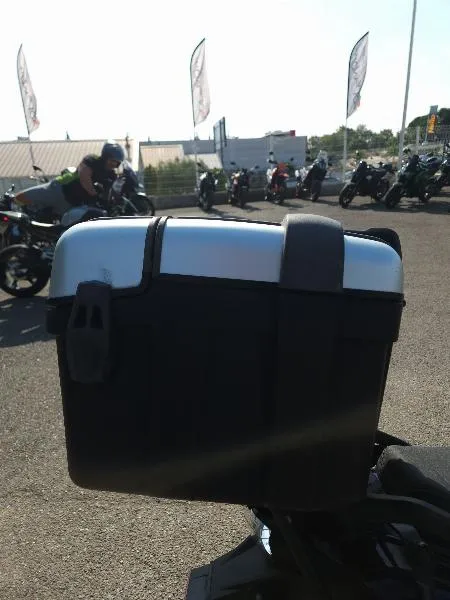 DL VSTROM 800DE