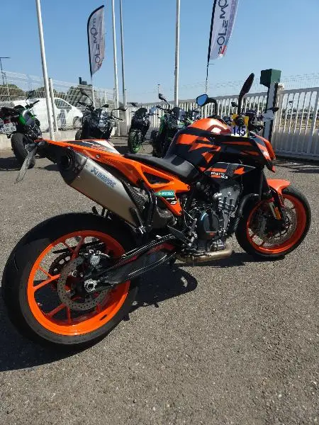 890 DUKE GP