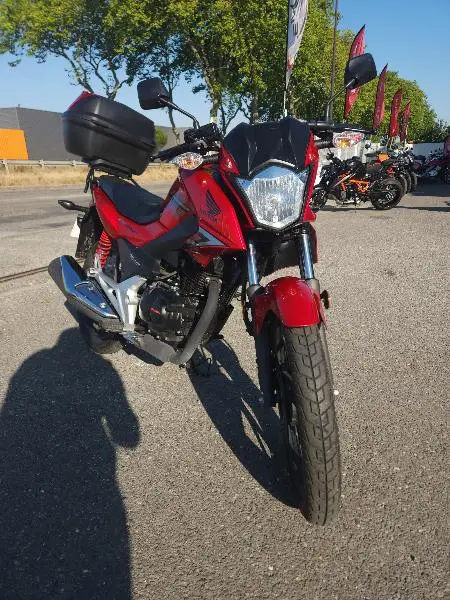 CB 125 F