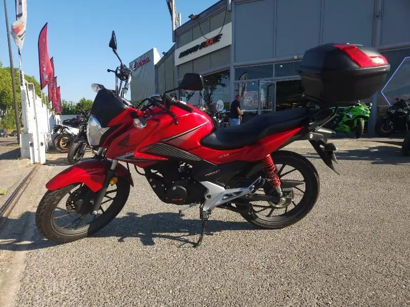 CB 125 F