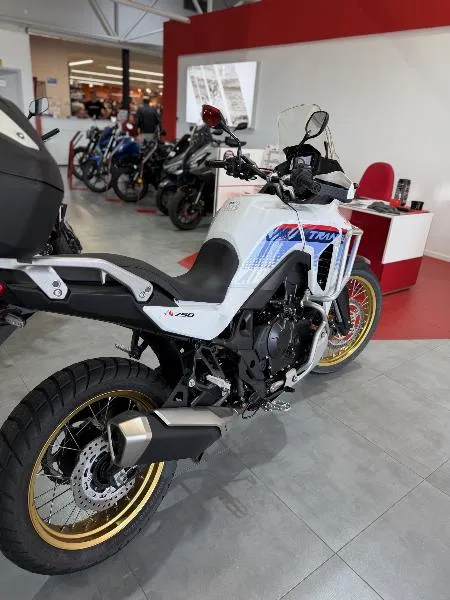 TRANSALP 750