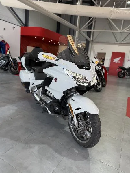 GL 1800 GOLDWING TOURING DCT
