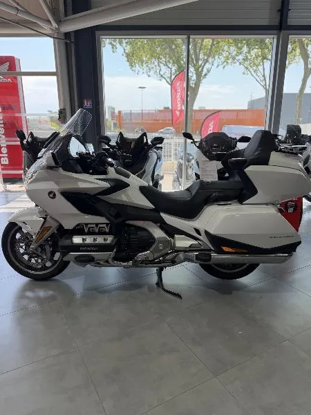 GL 1800 GOLDWING TOURING DCT