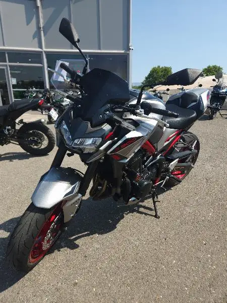 Z 900
