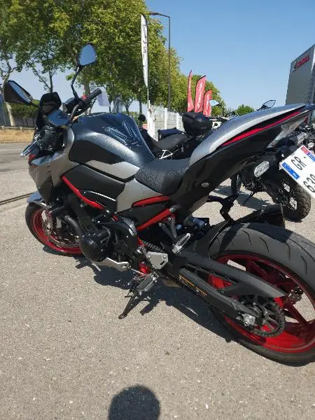 Z 900