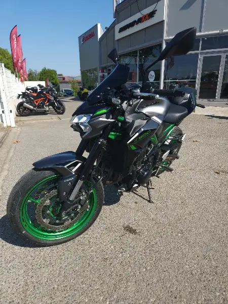 Z 900