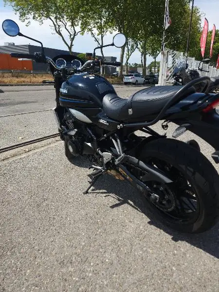 Z 900