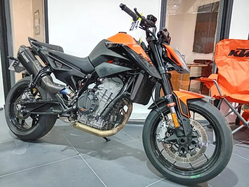 890 DUKE 2021