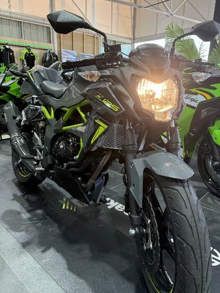 Z125