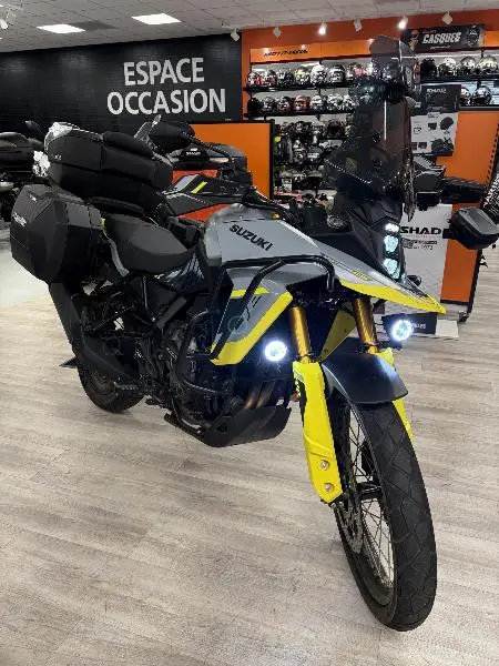 DL VSTROM 800DE