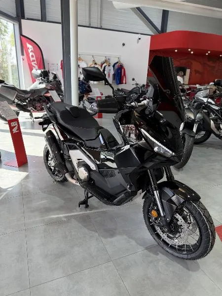 XADV 750 DCT
