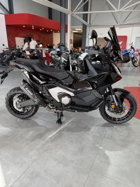 XADV 750 DCT