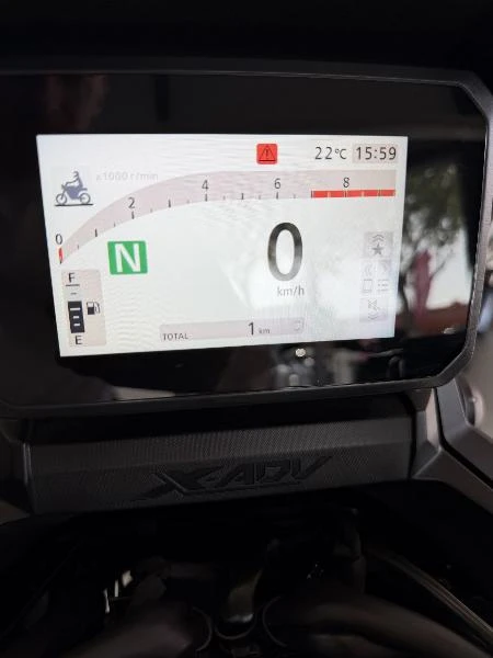 XADV 750 DCT