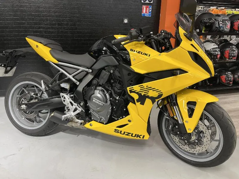 GSX8R