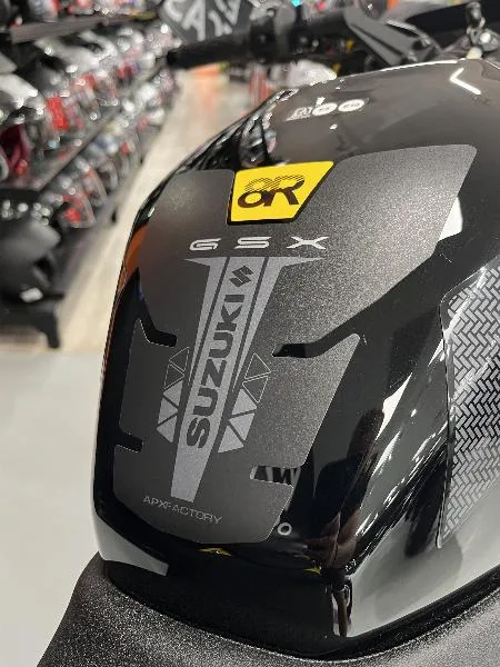 GSX8R