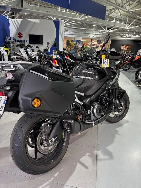 GSXS 1000 GX