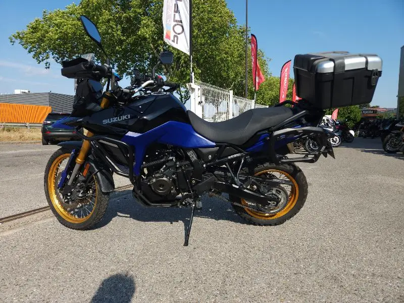 DL VSTROM 800DE