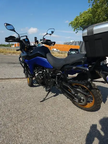 DL VSTROM 800DE