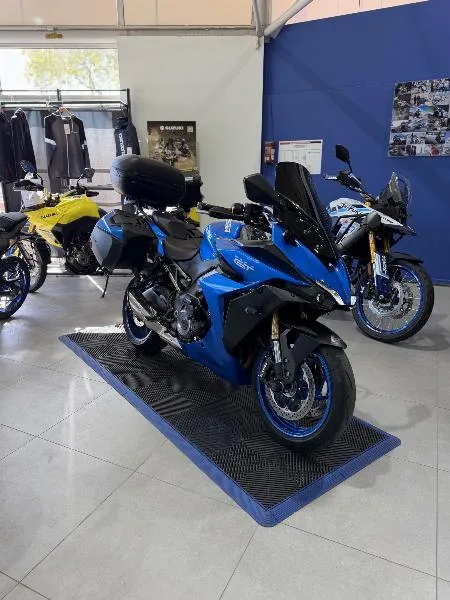 GSXS 1000 GT