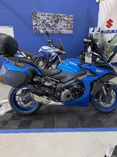 GSXS 1000 GT