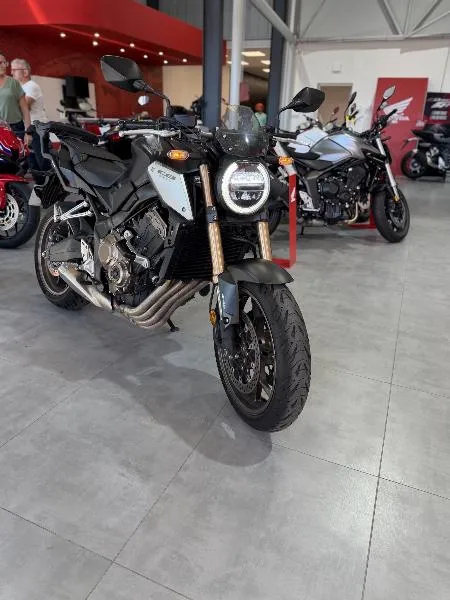 CB 650 R