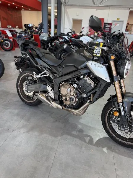 CB 650 R