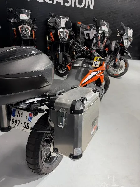 890 ADVENTURE
