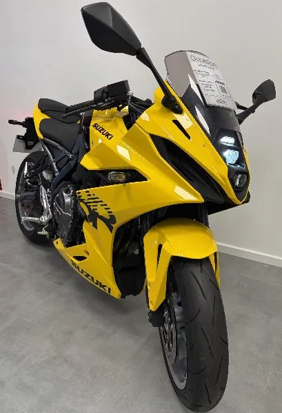 GSX8R