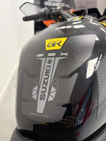 GSX8R