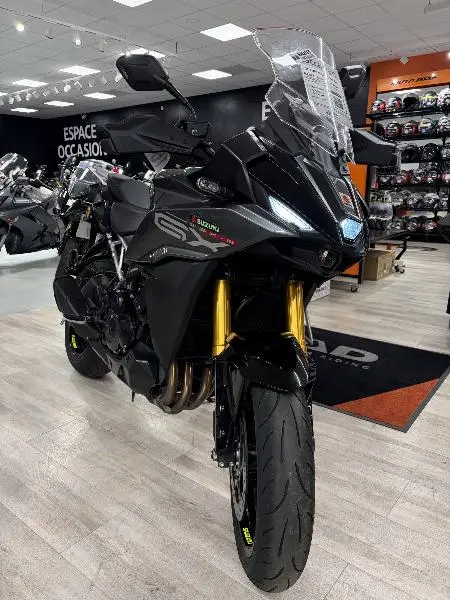 GSXS 1000 GX