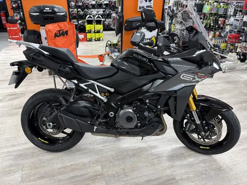 GSXS 1000 GX