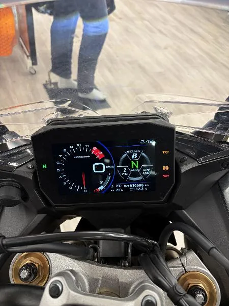 GSXS 1000 GT