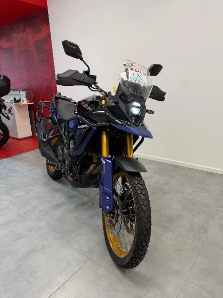 DL VSTROM 800DE
