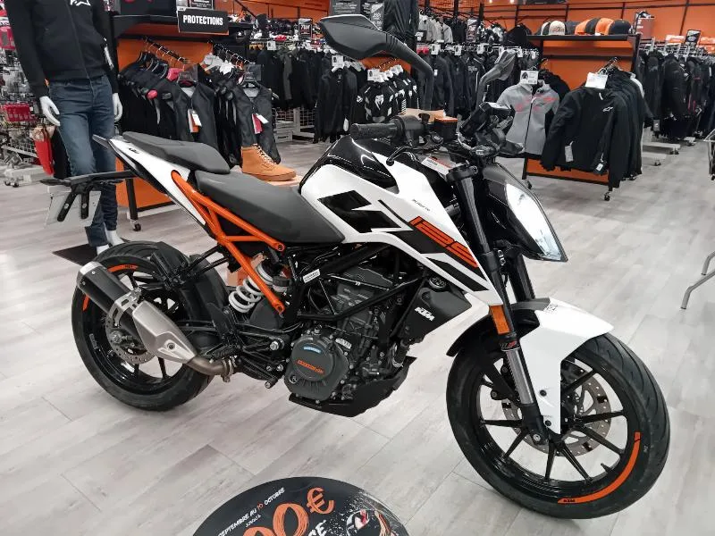 125 DUKE ABS 2020