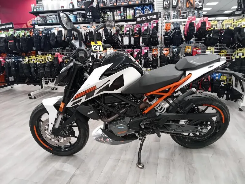125 DUKE ABS