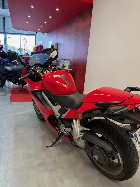 VFR 800 F