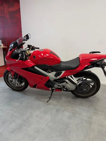 VFR 800 F