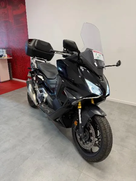 NSS FORZA 750
